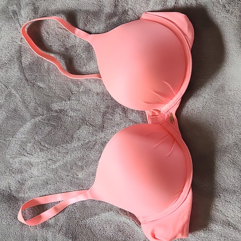 VS neon pink bra